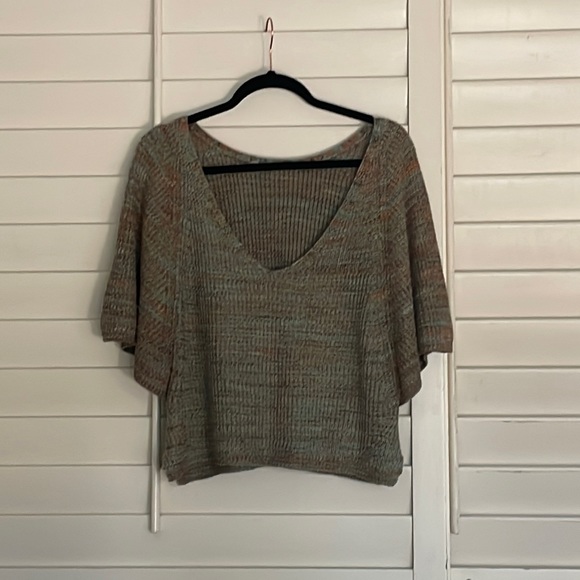 Anthropologie wing sleeve sweater - Picture 1 of 7